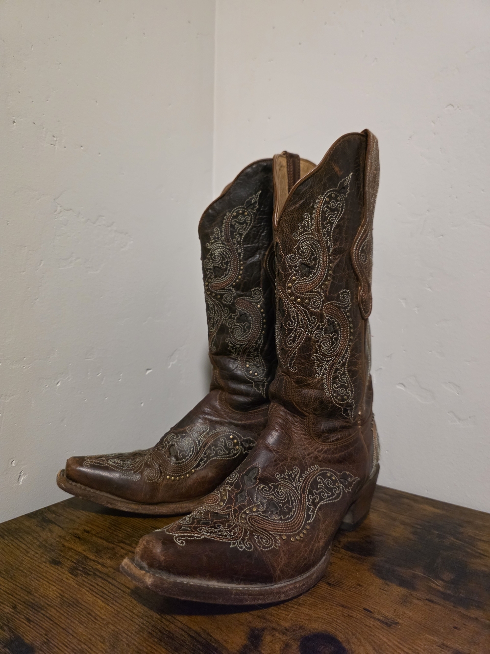 Shyanne Women's Brown Embroidered Boots -sz 8 - Picture 2 of 7